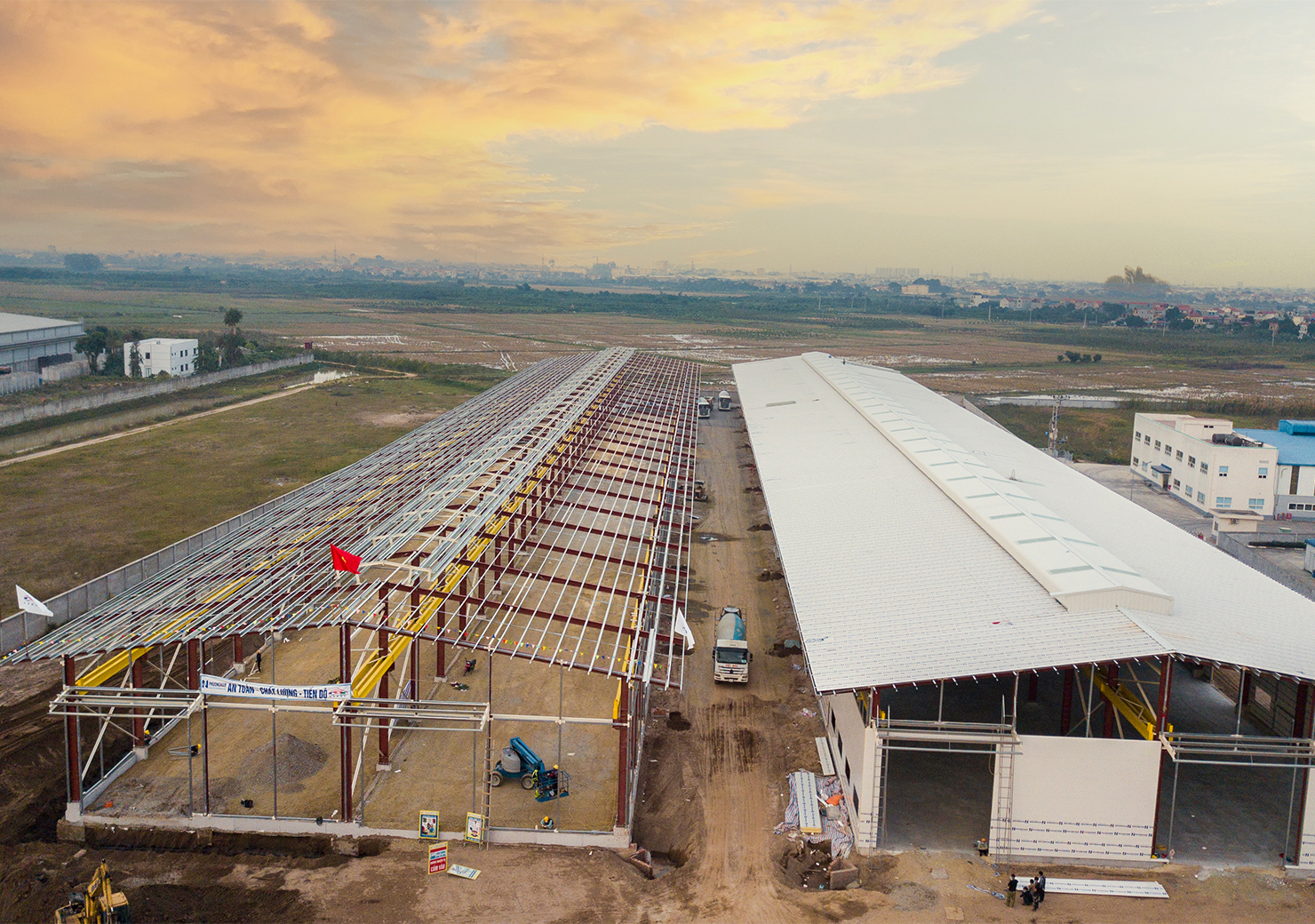 NHÀ MÁY SẢN XUẤT PANEL PHƯƠNG NAM