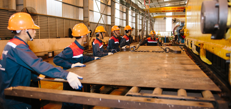 STEEL STRUCTURE SALES STAFF IN THE NORTHERN REGION - SLCPT STEEL is actively transforming and upgrading its quality system to ISO 9001: 2015